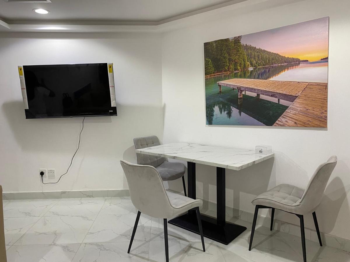 Yoi Pod Hostel - Deira 두바이 외부 사진