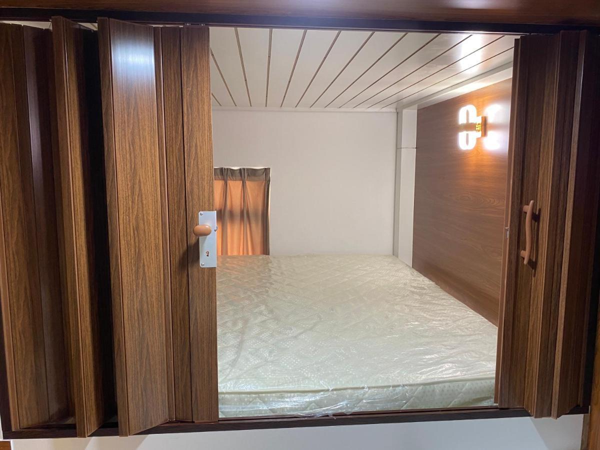 Yoi Pod Hostel - Deira 두바이 외부 사진