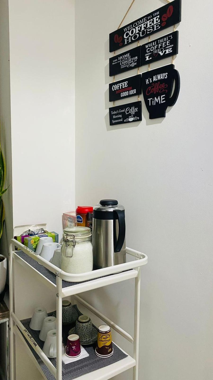 Yoi Pod Hostel - Deira 두바이 외부 사진