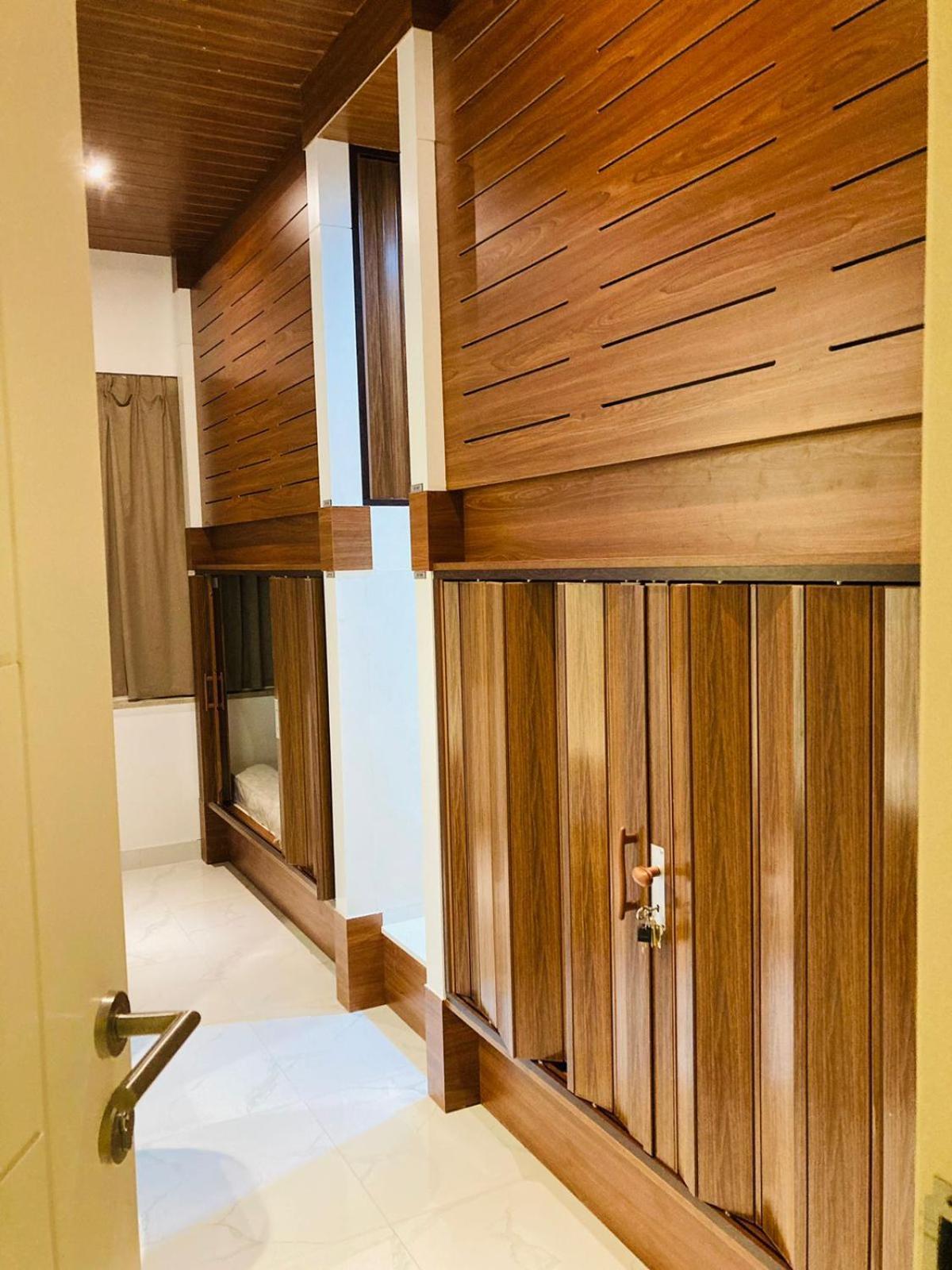 Yoi Pod Hostel - Deira 두바이 외부 사진